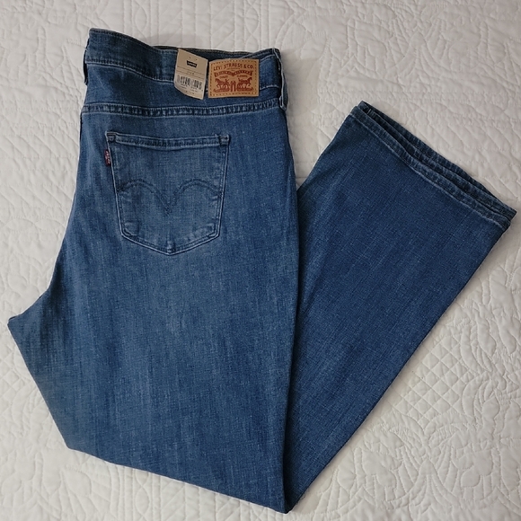 Levi's Denim - Levi's Women's Classic Boot Cut Mid Rise Hypersoft Stretch Blue Denim Jeans
